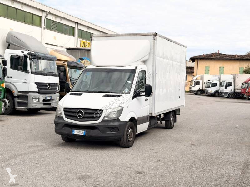 Furgoneta Mercedes