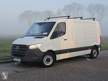 Caja cerrada Mercedes