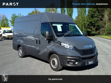 Fourgon utilitaire Iveco