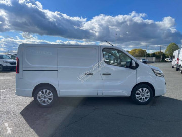Fourgon moyen Nissan neuf