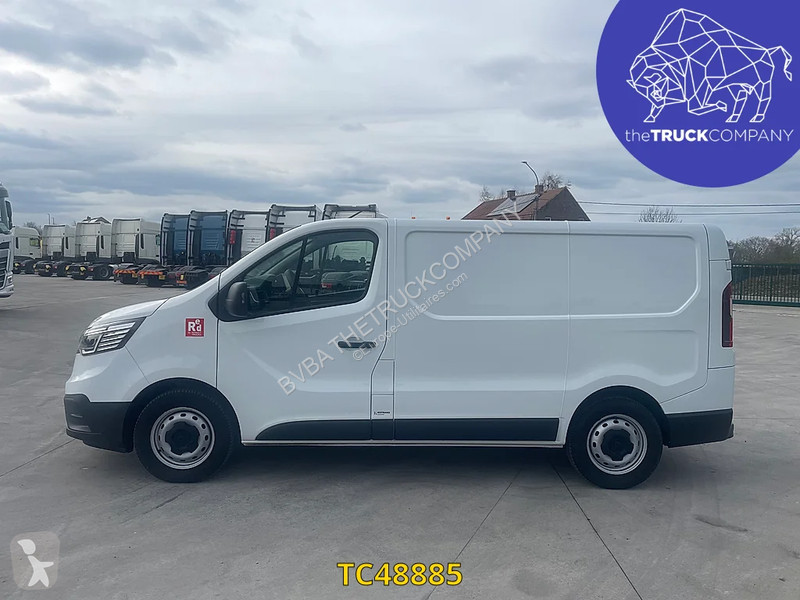 عربة نفعية Renault 3 150.30 EDC6 L1H1