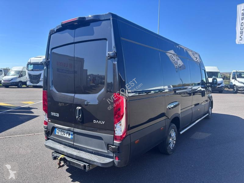 Véhicule utilitaire Iveco 35S Fg 35S16 160cv...