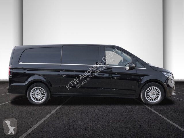 Коммерческий автомобиль Mercedes V 300...