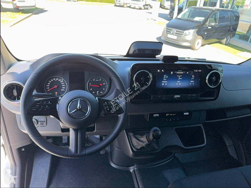 عربة نفعية Mercedes SPRINTER FGN 317 CDI 43...