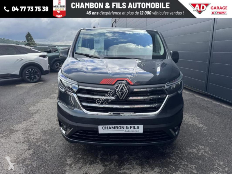 Véhicule utilitaire Renault CABINE APPROFONDIE...
