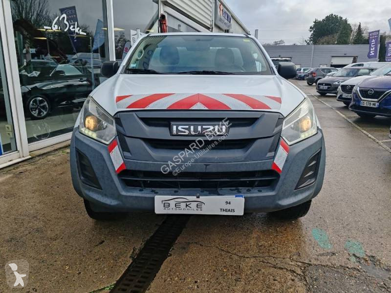 Samochód dostawczy Isuzu