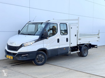 عربة نفعية قلابة Iveco