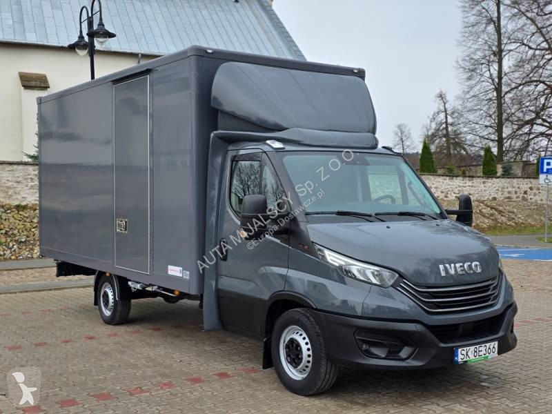 Samochód dostawczy Iveco