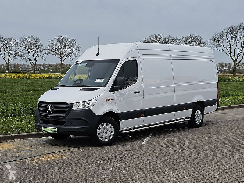 عربة نفعية Mercedes 320 300Km WLTP 81kWh