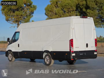Caja cerrada Iveco nueva