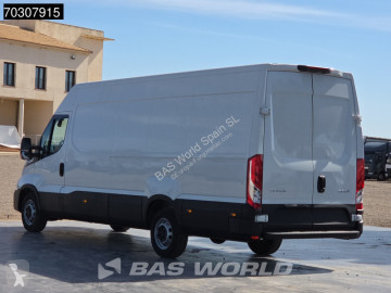 Caja cerrada Iveco nueva