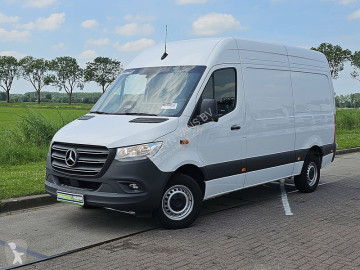 Caja cerrada Mercedes