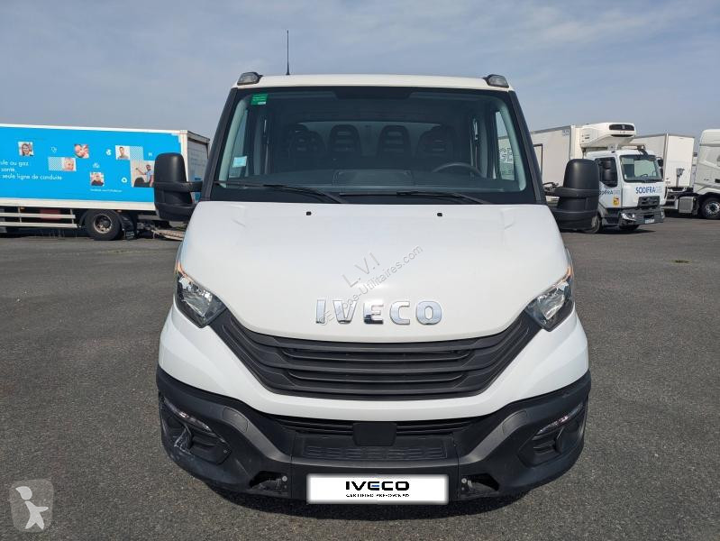 Véhicule utilitaire Iveco CCb 35C16H D...