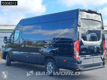 Caja cerrada Iveco nueva