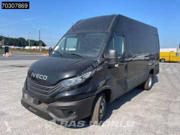 Fourgon Iveco neuf