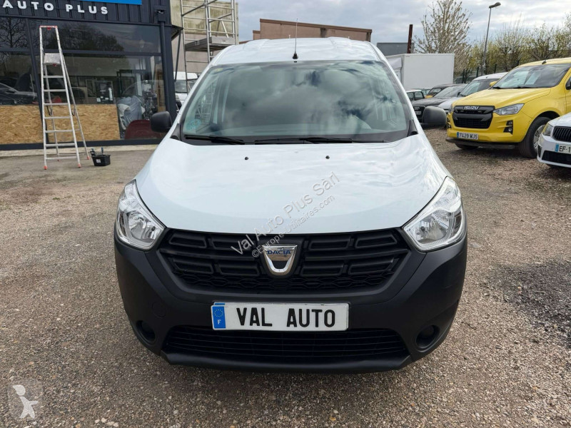 Samochód dostawczy Dacia