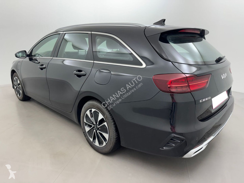 Samochód dostawczy KIA SW 1.6 GDi 141 PHEV...