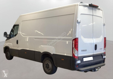 عربة نفعية برّاد Iveco
