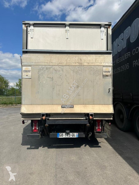 Furgoneta Iveco  35C18
