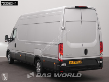 Furgon dostawczy Iveco nowy