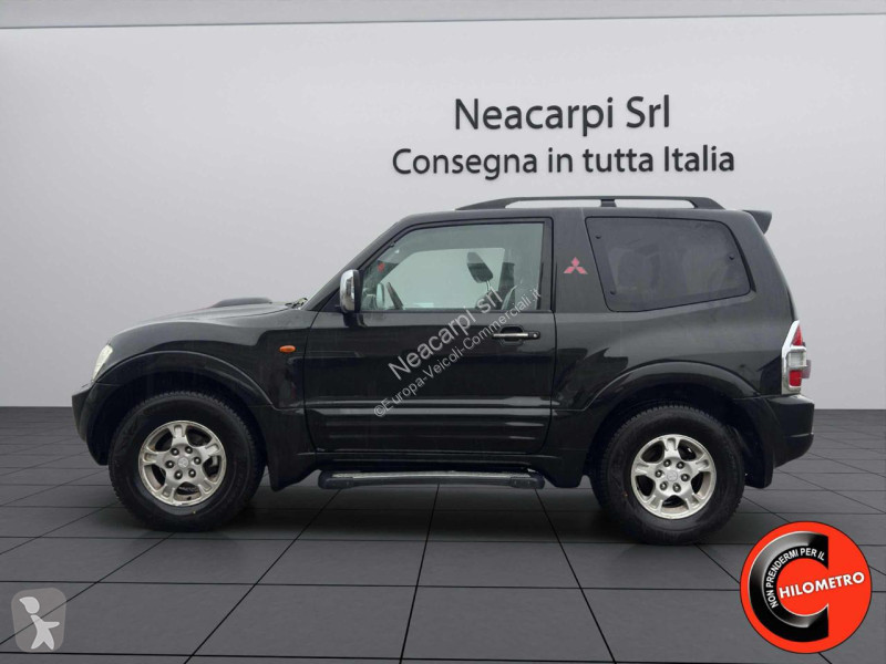 عربة نفعية Mitsubishi