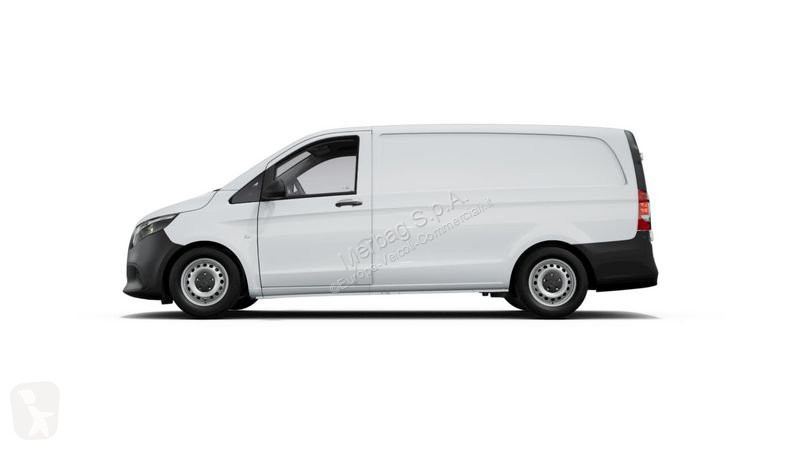 عربة نفعية Mercedes Furgone 110 CDI Long