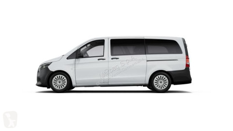 Fourgon Mercedes neuf