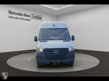 Fourgon Mercedes
