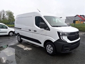 Fourgon moyen Renault neuf