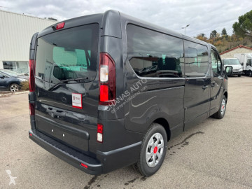 باص صغير Renault