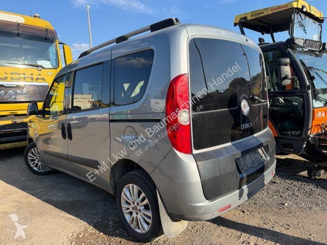 عربة نفعية Fiat Doblò Emotion