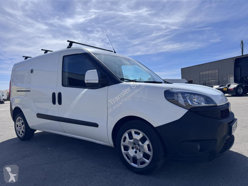 عربة نفعية Fiat  DOBLO