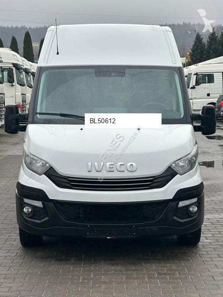 Samochód dostawczy Iveco Daily 35S18