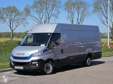 Caja cerrada Iveco