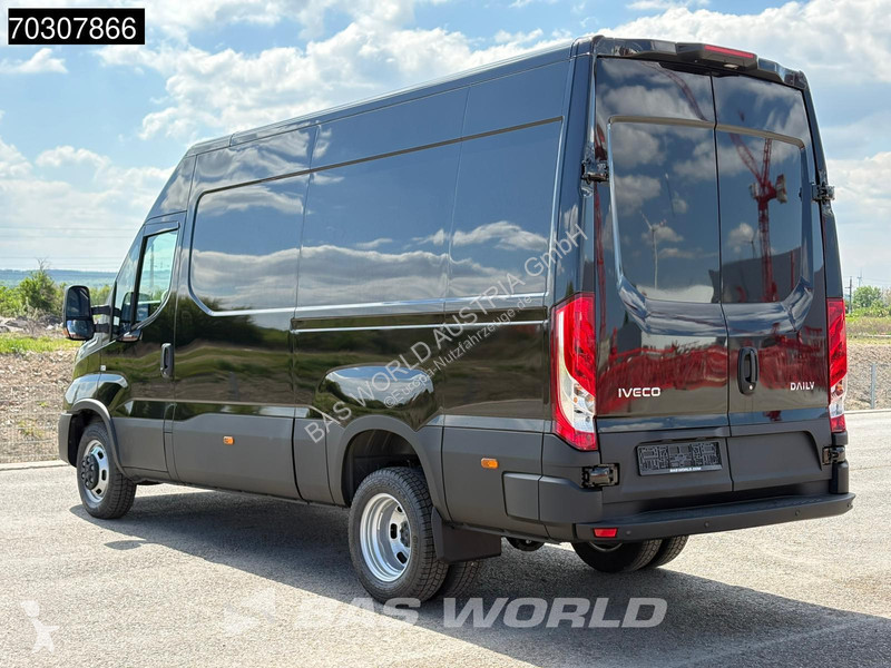 Véhicule utilitaire Iveco 35C21...