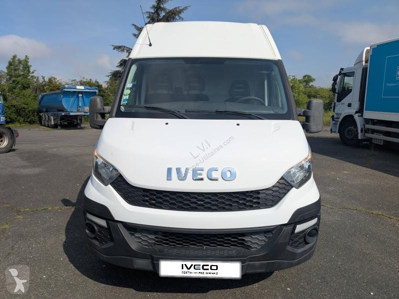 Véhicule utilitaire Iveco 35S Fg 35S13V12
