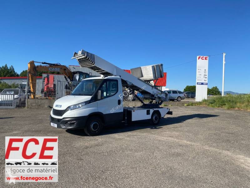 عربة نفعية Iveco