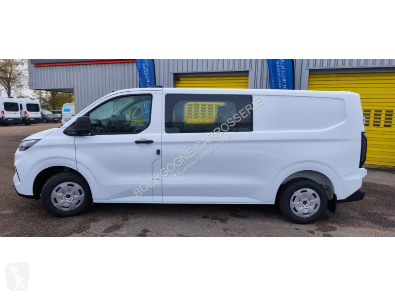Véhicule utilitaire Ford TRANSIT CUSTOM 2.0...