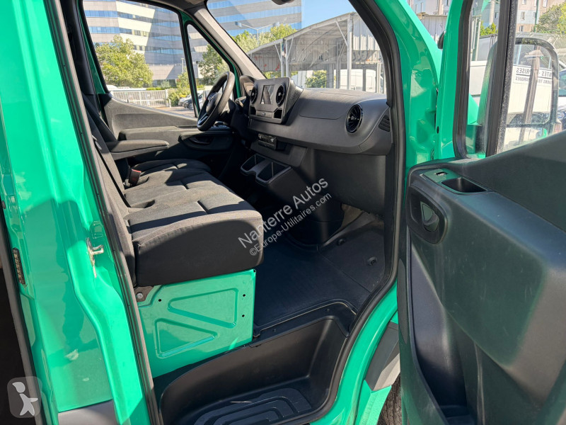 عربة نفعية Mercedes SPRINTER FG 13250 HT  214...