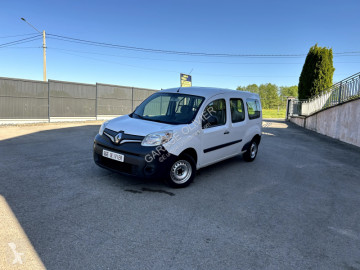 عربة نفعية مقفلة Renault