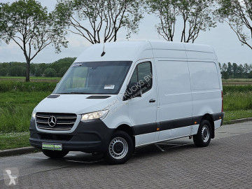 Caja cerrada Mercedes