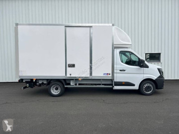 Caja gran volumen Nissan nueva