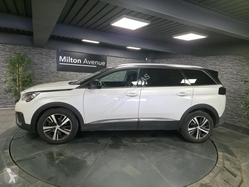 Коммерческий автомобиль Peugeot