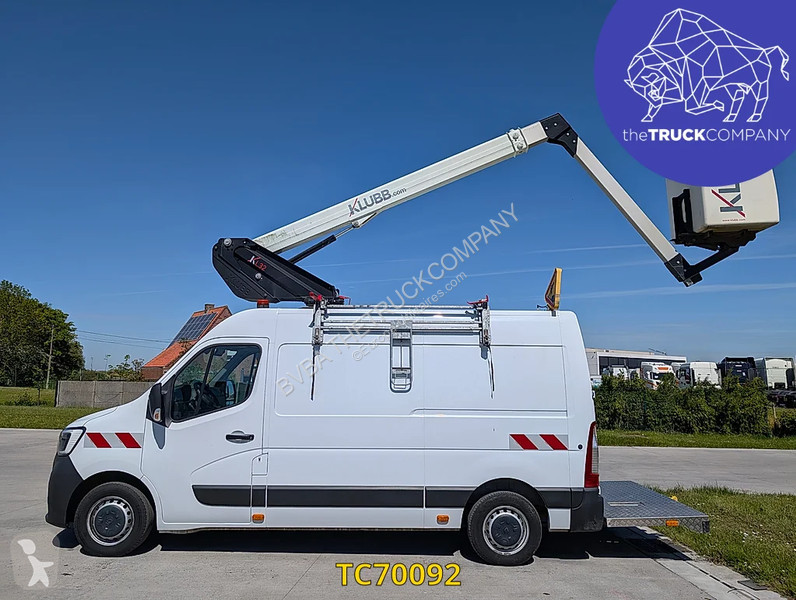 Samochód dostawczy Renault 145.35 nacelle klubb