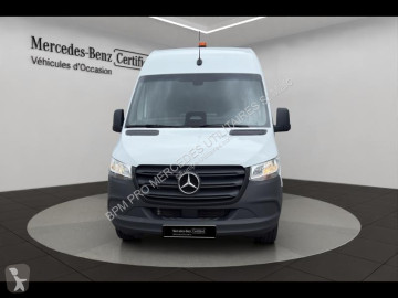Fourgon Mercedes