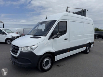 Véhicule utilitaire Mercedes