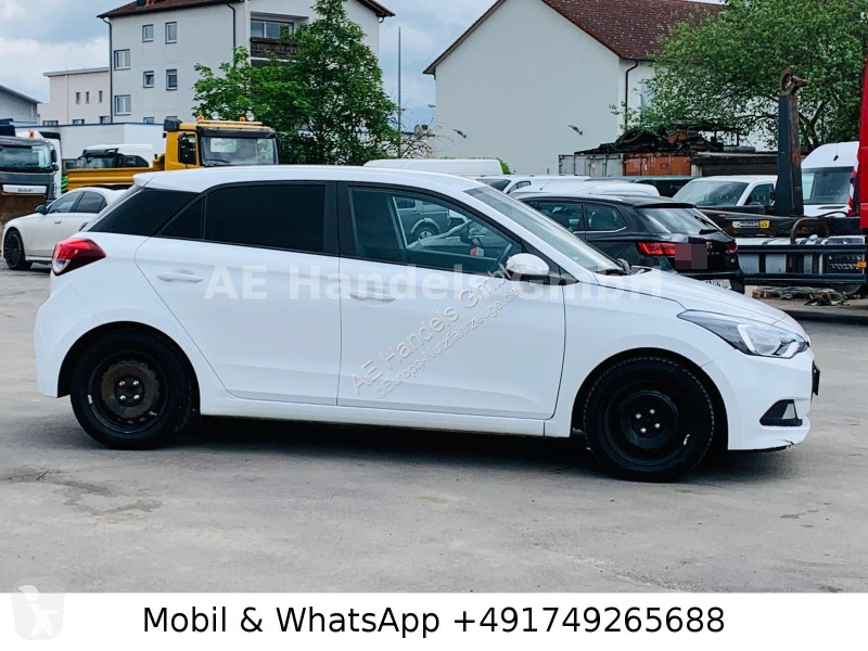 Samochód dostawczy Hyundai i20 blue Trend 1,4 L...