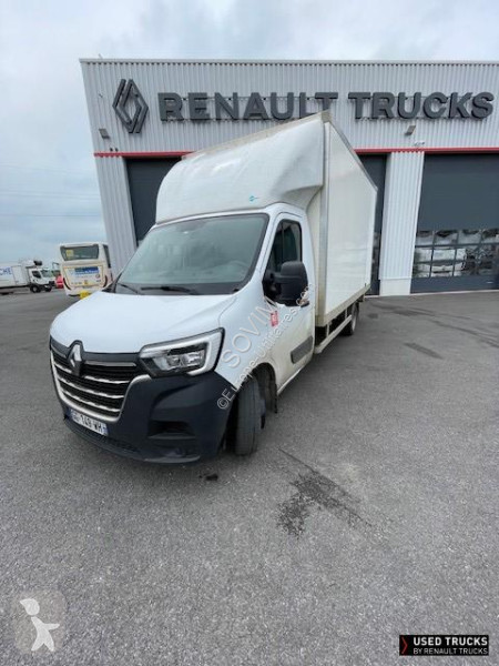 Samochód dostawczy Renault