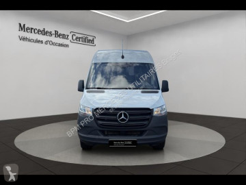 Furgon dostawczy Mercedes