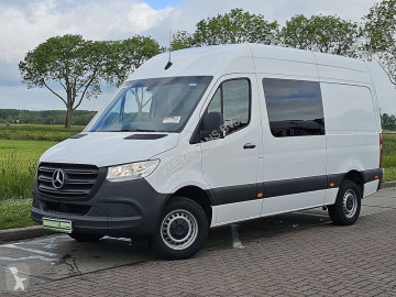 Lang kassevogn Mercedes